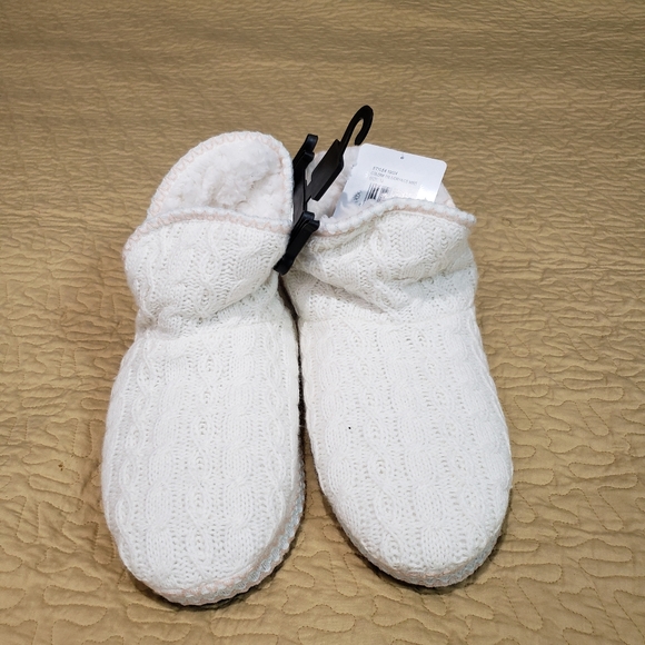 Muk-luks Knitted slippers Size XL - Picture 6 of 7
